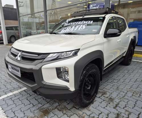 MITSUBISHI-L200 TRITON-2024