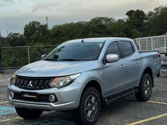 MITSUBISHI-L200 TRITON-2.4 16V TURBO DIESEL OUTDOOR GLS CD 4X4 AUTOMÁTICO MITSUBISHI-L200 TRITON-2020