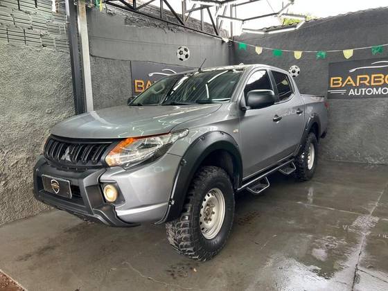 MITSUBISHI L200 TRITON 2.4 16V TURBO DIESEL OUTDOOR GLX CD 4X4 MANUAL