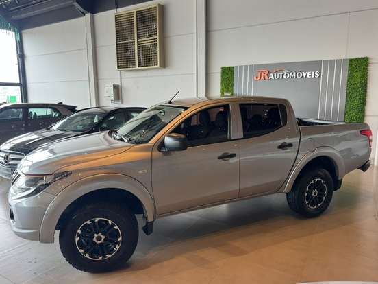 MITSUBISHI-L200 TRITON-2.4 16V TURBO DIESEL SPORT GLS CD 4P 4X4 AUTOMÁTICO MITSUBISHI-L200 TRITON-2022