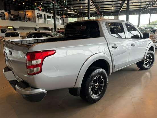 MITSUBISHI-L200 TRITON-2.4 16V TURBO DIESEL SPORT GLS CD 4P 4X4 AUTOMÁTICO MITSUBISHI-L200 TRITON-2022