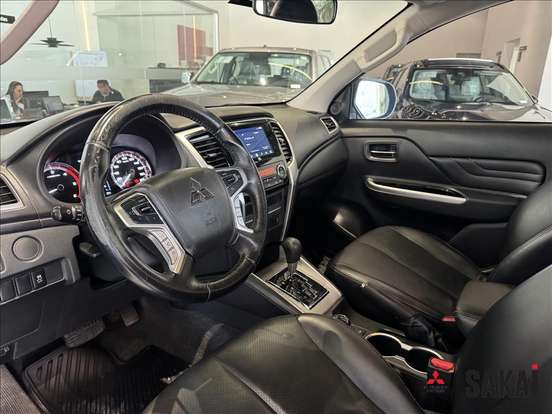 MITSUBISHI-L200 TRITON-2.4 16V TURBO DIESEL SPORT HPE CD 4P 4X4 AUTOMÁTICO MITSUBISHI-L200 TRITON-2023