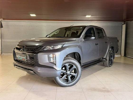 MITSUBISHI L200 TRITON 2.4 16V TURBO DIESEL SPORT HPE CD 4P 4X4 AUTOMÁTICO