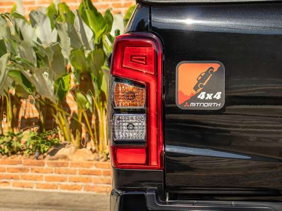 MITSUBISHI-L200 TRITON-2.4 16V TURBO DIESEL SPORT HPE CD 4P 4X4 AUTOMÁTICO MITSUBISHI-L200 TRITON-2023