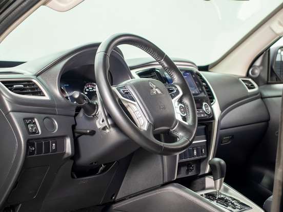 MITSUBISHI-L200 TRITON-2023