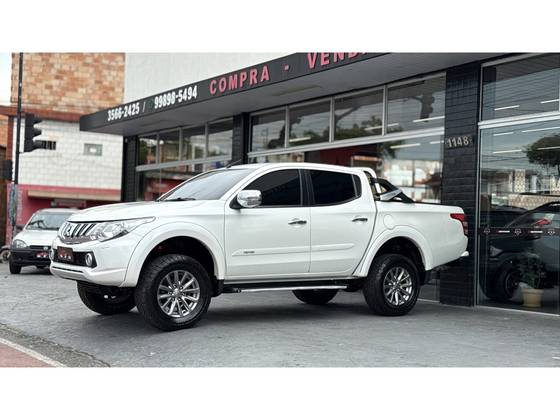 MITSUBISHI L200 TRITON 2.4 16V TURBO DIESEL SPORT HPE-S CD 4P 4X4 AUTOMÁTICO