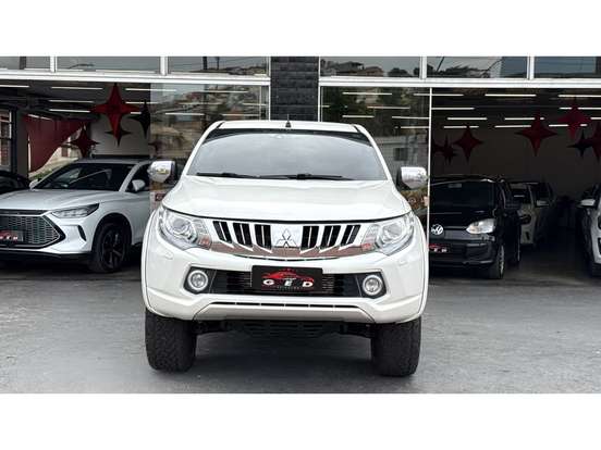 MITSUBISHI-L200 TRITON-2.4 16V TURBO DIESEL SPORT HPE-S CD 4P 4X4 AUTOMÁTICO MITSUBISHI-L200 TRITON-2018