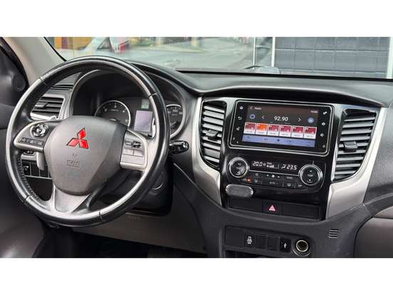 MITSUBISHI-L200 TRITON-2.4 16V TURBO DIESEL SPORT HPE-S CD 4P 4X4 AUTOMÁTICO MITSUBISHI-L200 TRITON-2018