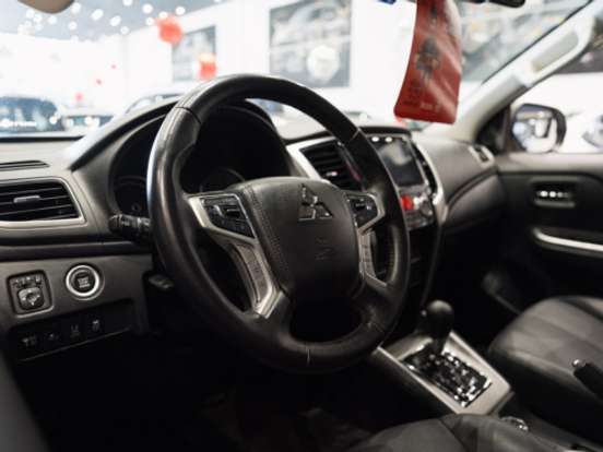 MITSUBISHI-L200 TRITON-2.4 16V TURBO DIESEL SPORT HPE-S CD 4P 4X4 AUTOMÁTICO MITSUBISHI-L200 TRITON-2023