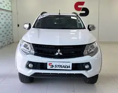 MITSUBISHI L200 TRITON 2.4 16V TURBO DIESEL SPORT HPE-S CD 4P 4X4 AUTOMÁTICO MITSUBISHI L200 TRITON 2.4 16V TURBO DIESEL SPORT HPE-S CD 4P 4X4 AUTOMÁTICO