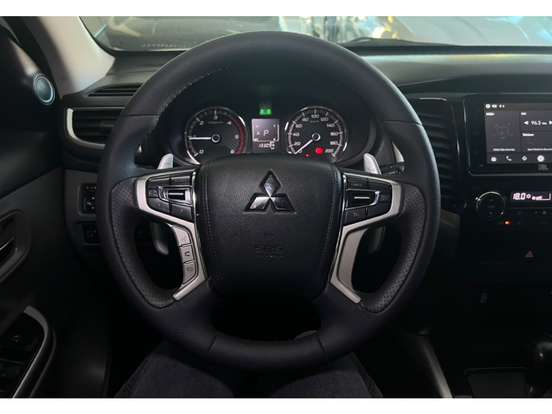 MITSUBISHI-L200 TRITON-2.4 16V TURBO DIESEL SPORT HPE-S CD 4P 4X4 AUTOMÁTICO MITSUBISHI-L200 TRITON-2020