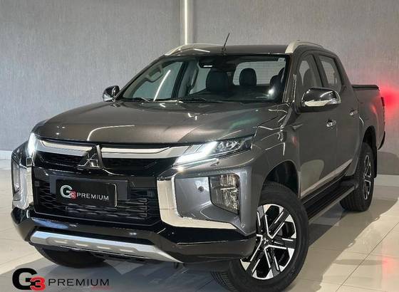 MITSUBISHI L200 TRITON 2.4 16V TURBO DIESEL SPORT HPE-S CD 4P 4X4 AUTOMÁTICO