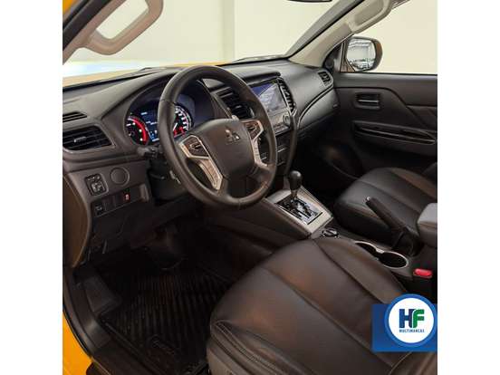MITSUBISHI-L200 TRITON-2.4 16V TURBO DIESEL SPORT SAVANA CD 4P 4X4 AUTOMÁTICO MITSUBISHI-L200 TRITON-2024