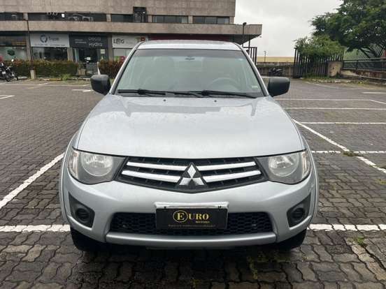 MITSUBISHI-L200 TRITON-2.4 HLS 4X2 CD 16V FLEX 4P MANUAL MITSUBISHI-L200 TRITON-2015