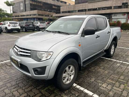 MITSUBISHI-L200 TRITON-2015
