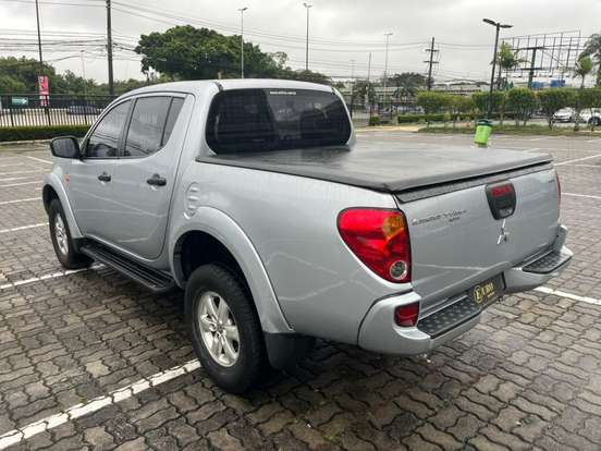 MITSUBISHI-L200 TRITON-2015