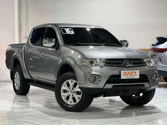MITSUBISHI-L200 TRITON-2.4 HLS 4X2 CD 16V FLEX 4P MANUAL MITSUBISHI-L200 TRITON-2015