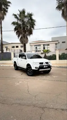 MITSUBISHI L200 TRITON 3.2 HPE 4X4 CD 16V TURBO INTERCOOLER DIESEL 4P AUTOMÁTICO