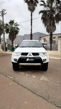 MITSUBISHI-L200 TRITON-3.2 HPE 4X4 CD 16V TURBO INTERCOOLER DIESEL 4P AUTOMÁTICO MITSUBISHI-L200 TRITON-2013