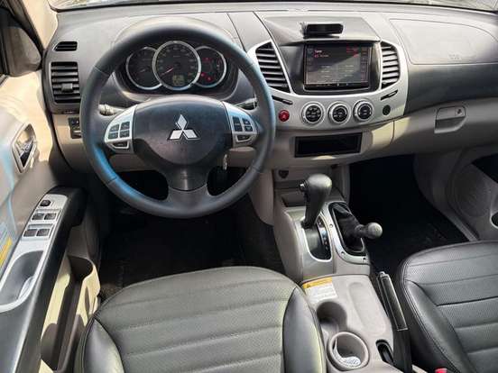 MITSUBISHI-L200 TRITON-2012
