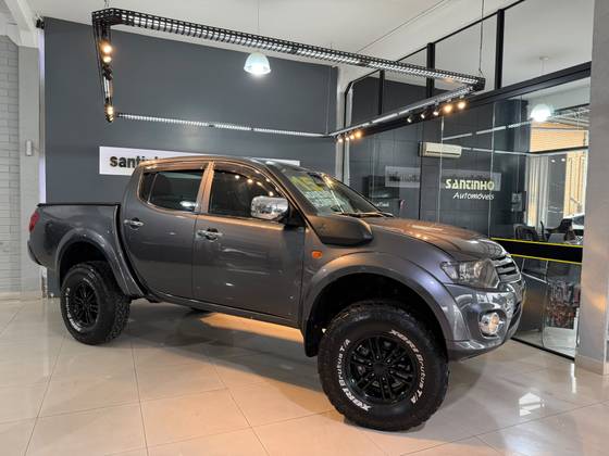 MITSUBISHI L200 TRITON 3.2 HPE 4X4 CD 16V TURBO INTERCOOLER DIESEL 4P AUTOMÁTICO