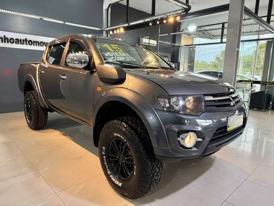 MITSUBISHI-L200 TRITON-3.2 HPE 4X4 CD 16V TURBO INTERCOOLER DIESEL 4P AUTOMÁTICO MITSUBISHI-L200 TRITON-2015