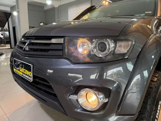 MITSUBISHI-L200 TRITON-2015
