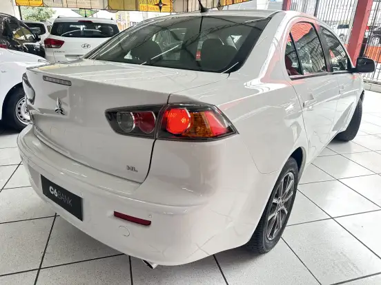 MITSUBISHI-LANCER-2.0 HL 16V GASOLINA 4P AUTOMÁTICO MITSUBISHI-LANCER-2015