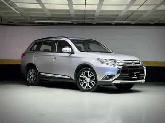MITSUBISHI-OUTLANDER-2016