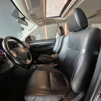 MITSUBISHI-OUTLANDER-2014