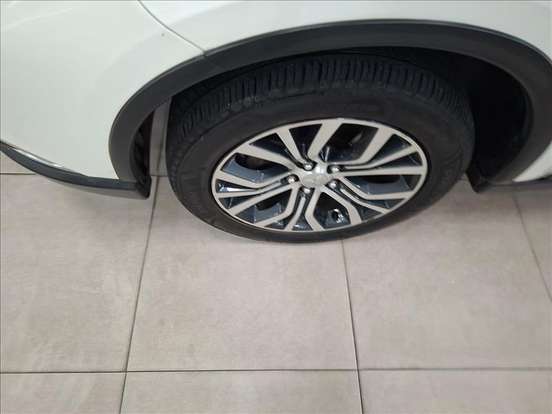 MITSUBISHI-OUTLANDER-2.0 16V GASOLINA 4P AUTOMÁTICO MITSUBISHI-OUTLANDER-2015