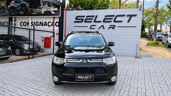 MITSUBISHI-OUTLANDER-2013