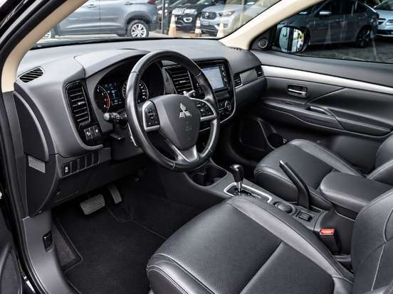 MITSUBISHI-OUTLANDER-2.0 16V GASOLINA 4P AUTOMÁTICO MITSUBISHI-OUTLANDER-2013