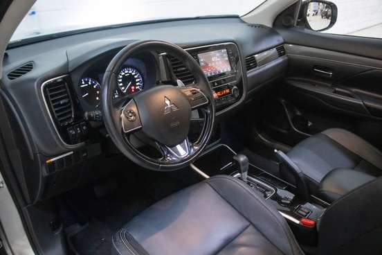 MITSUBISHI-OUTLANDER-2.0 MIVEC GASOLINA HPE AUTOMÁTICO MITSUBISHI-OUTLANDER-2018