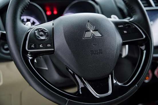 MITSUBISHI-OUTLANDER-2.0 MIVEC GASOLINA HPE AUTOMÁTICO MITSUBISHI-OUTLANDER-2021