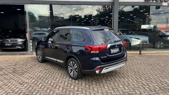 MITSUBISHI-OUTLANDER-2.0 MIVEC GASOLINA HPE AUTOMÁTICO MITSUBISHI-OUTLANDER-2020