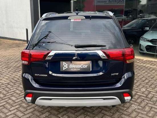 MITSUBISHI-OUTLANDER-2.0 MIVEC GASOLINA HPE AUTOMÁTICO MITSUBISHI-OUTLANDER-2020