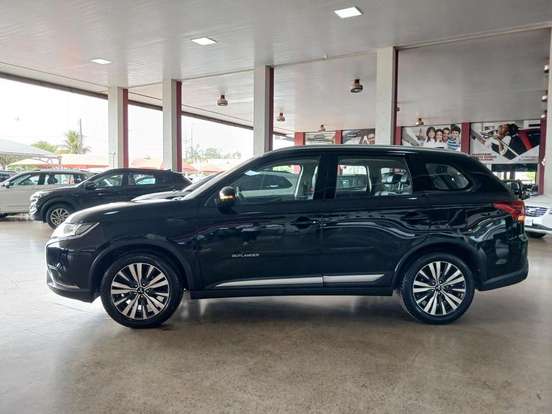 MITSUBISHI-OUTLANDER-2019