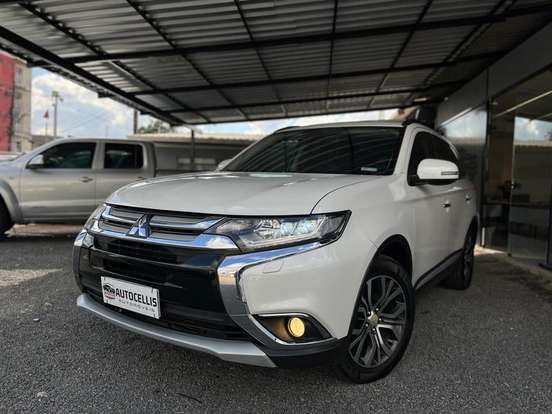 MITSUBISHI-OUTLANDER-2.2 4X4 16V DIESEL 4P AUTOMÁTICO MITSUBISHI-OUTLANDER-2015