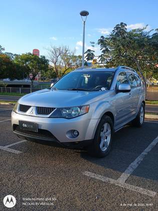 MITSUBISHI OUTLANDER 3.0 4X4 V6 24V GASOLINA 4P AUTOMÁTICO