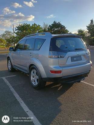 MITSUBISHI-OUTLANDER-2009