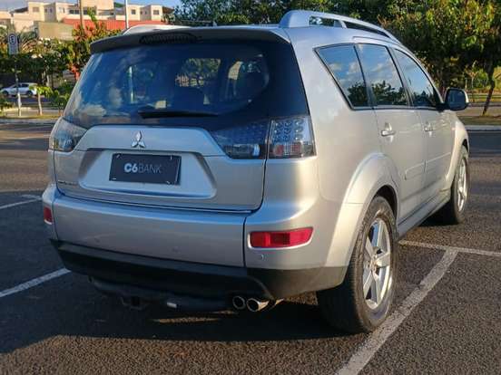 MITSUBISHI-OUTLANDER-3.0 4X4 V6 24V GASOLINA 4P AUTOMÁTICO MITSUBISHI-OUTLANDER-2009