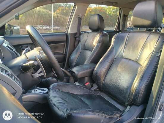 MITSUBISHI-OUTLANDER-2009
