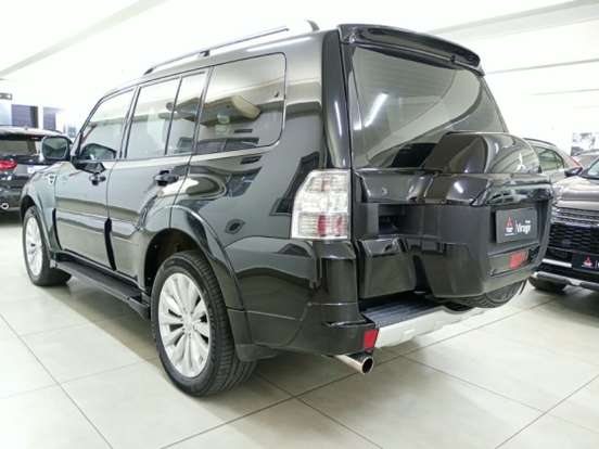 MITSUBISHI-PAJERO-3.2 HPE 4X4 7 LUGARES 16V TURBO INTERCOOLER DIESEL 4P AUTOMÁTICO MITSUBISHI-PAJERO-2017