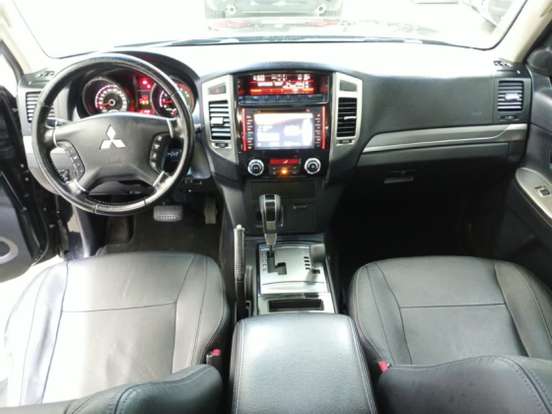 MITSUBISHI-PAJERO-3.2 HPE 4X4 7 LUGARES 16V TURBO INTERCOOLER DIESEL 4P AUTOMÁTICO MITSUBISHI-PAJERO-2017