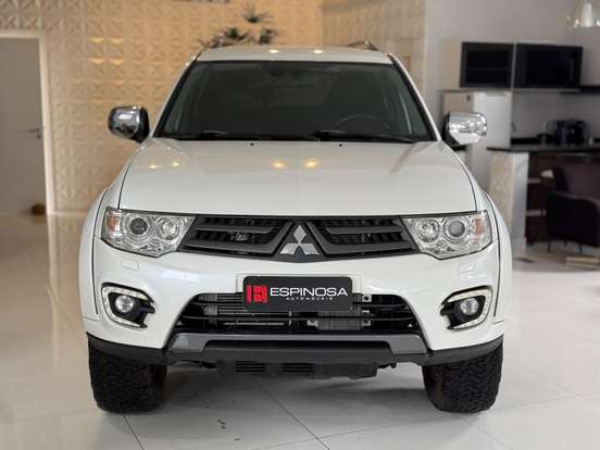 MITSUBISHI-PAJERO-3.2 HPE 4X4 7 LUGARES 16V TURBO INTERCOOLER DIESEL 4P AUTOMÁTICO MITSUBISHI-PAJERO-2016