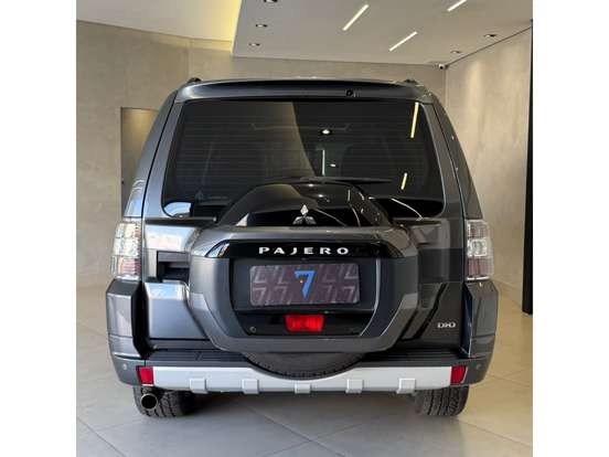 MITSUBISHI-PAJERO-3.5 HPE 4X4 7 LUGARES V6 24V FLEX 4P AUTOMÁTICO MITSUBISHI-PAJERO-2017