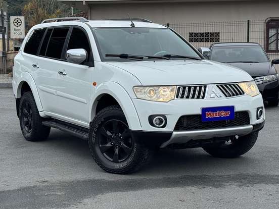 MITSUBISHI-PAJERO DAKAR-3.2 4X4 16V TURBO INTERCOOLER DIESEL 4P AUTOMÁTICO MITSUBISHI-PAJERO DAKAR-2013