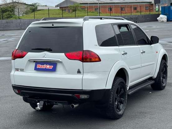 MITSUBISHI-PAJERO DAKAR-3.2 4X4 16V TURBO INTERCOOLER DIESEL 4P AUTOMÁTICO MITSUBISHI-PAJERO DAKAR-2013