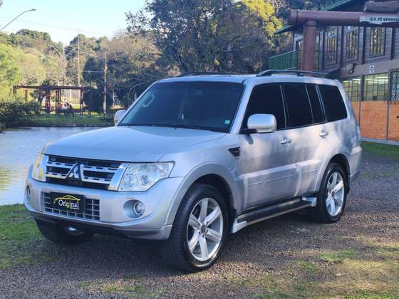 MITSUBISHI PAJERO DAKAR 3.2 HPE 4X4 7 LUGARES 16V TURBO INTERCOOLER DIESEL 4P AUTOMÁTICO